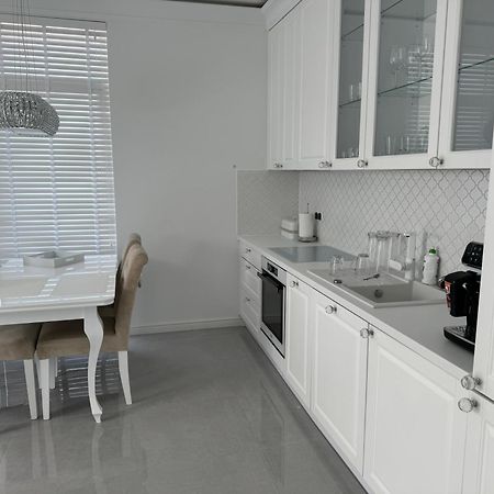 Apartament Glamour 10B- Premium Z Basenem Lukecin Luaran gambar
